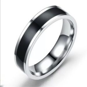 Size 7 Hypoallergenic Stainless Steel Black Silver Ring NEW